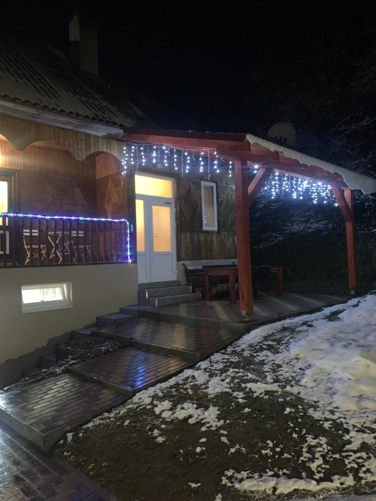 Котедж Подобовец Екстериор снимка